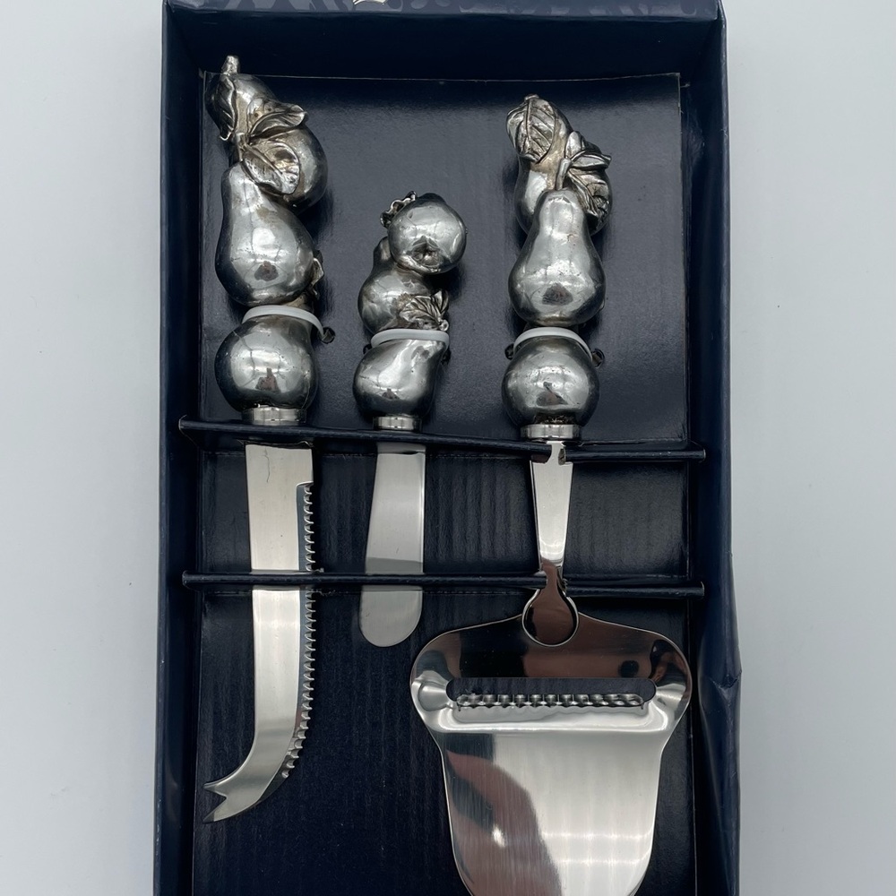 Boston Warehouse Dellarobbia Silver Fruit-Themed Cheese Knife Set
